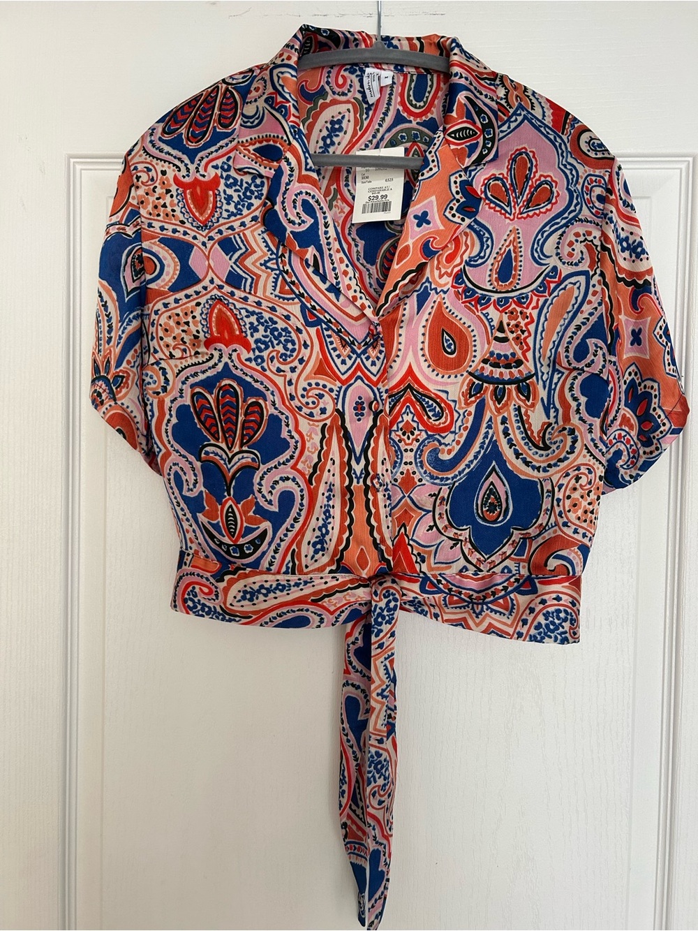 Tie-Front Paisley Short Sleeve Top in Coral & Blue
